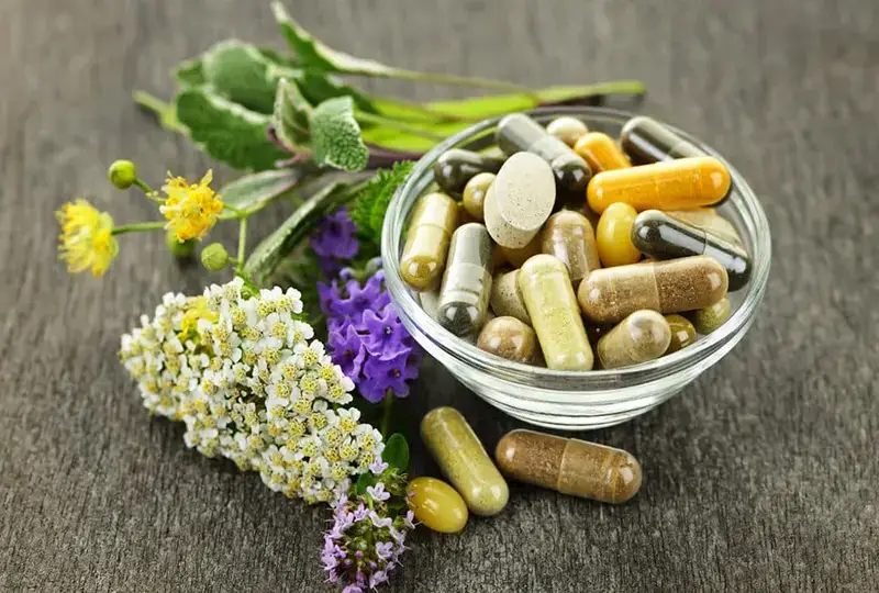 Supplementen zoals vitamine D3 en reishi om het immuunsysteem te versterken
