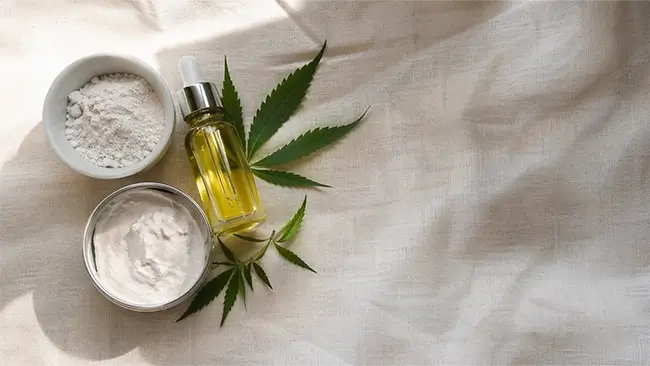 Minerale ingrediënten voor een natuurlijke zonnebrand met zinkoxide en hennepzaadolie