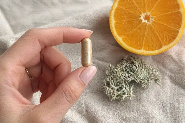 Together Health vegan multivitamine capsule met sinaasappel en korstmos