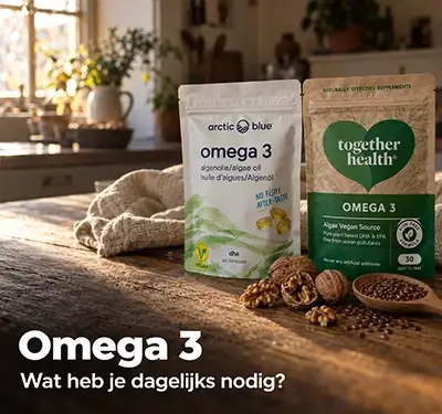 Omega 3 voedingsbronnen met zalm, walnoten en algenolie van Arctic Blue en Together Health